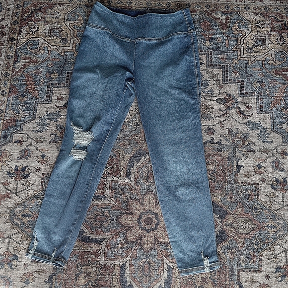 Super comfy pull on jeans - Picture 1 of 7